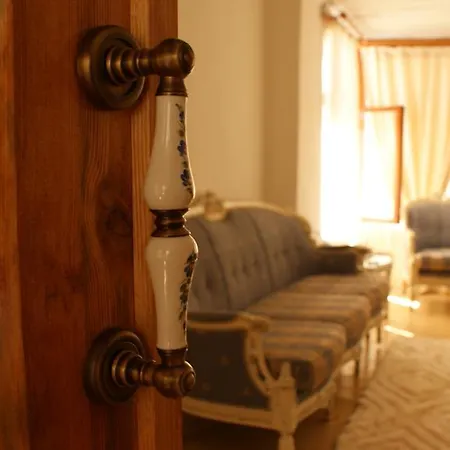 Incir House *